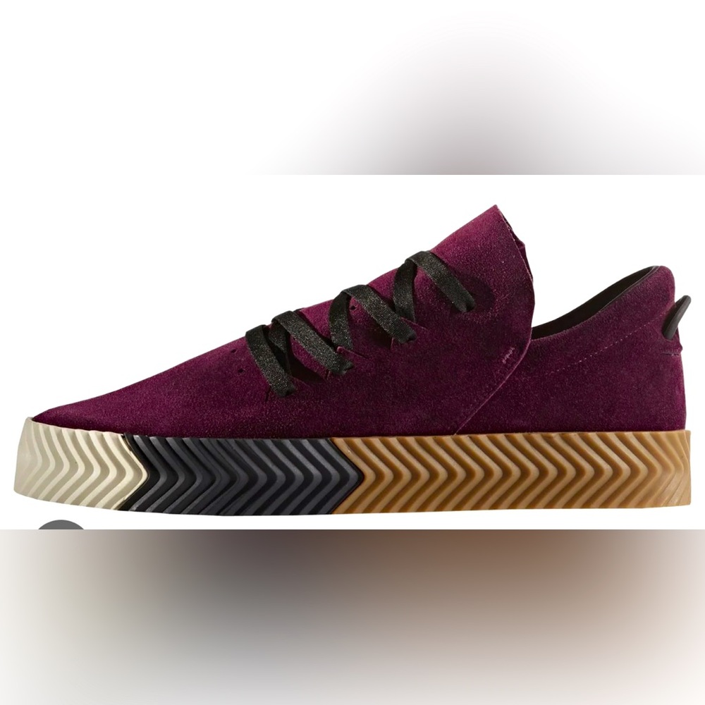 M Size 7. Alexander Wang x adidas. Used but great conditionin